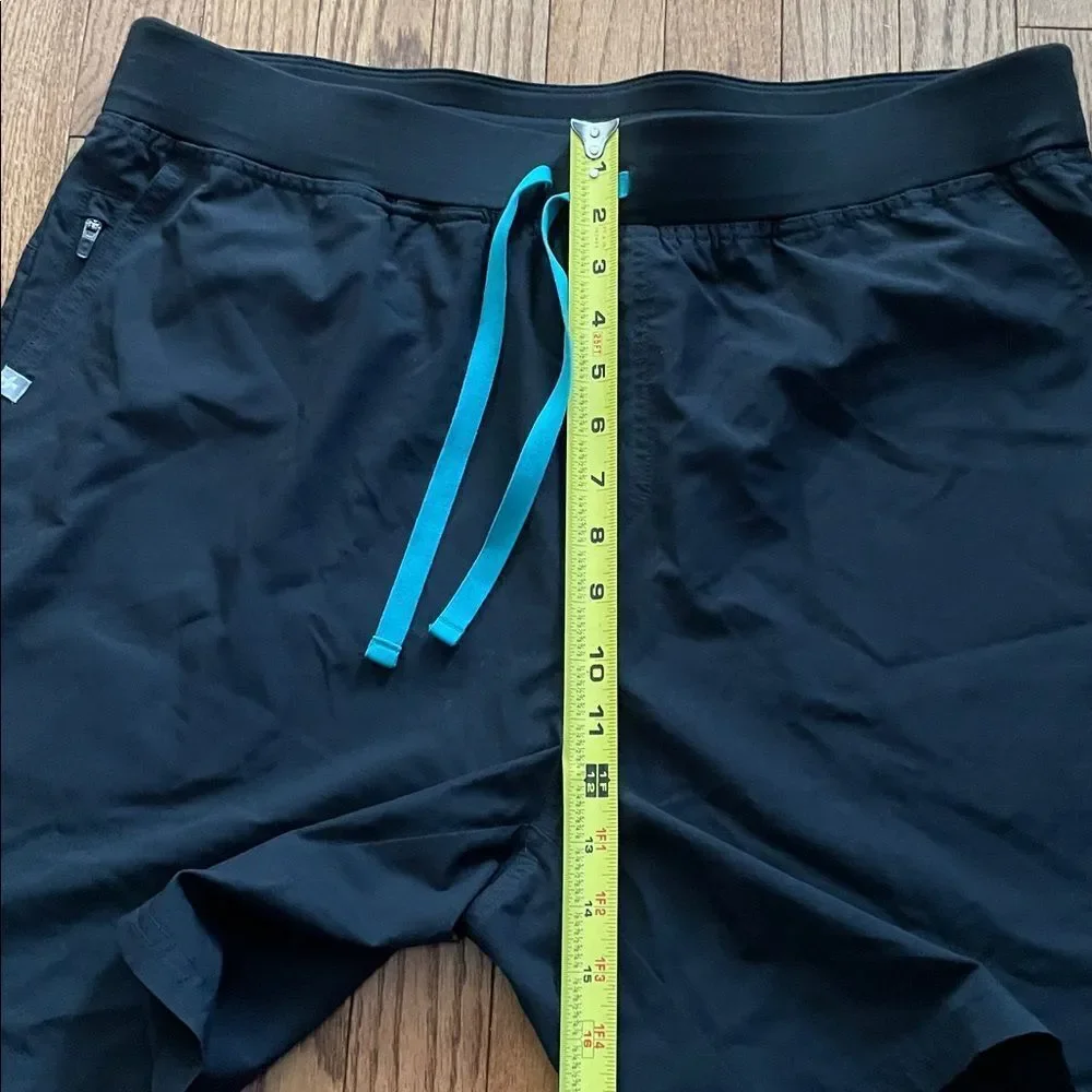Figs Black Scrub Shorts Sz XL